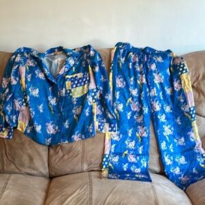 Ugg pajama set. Never worn